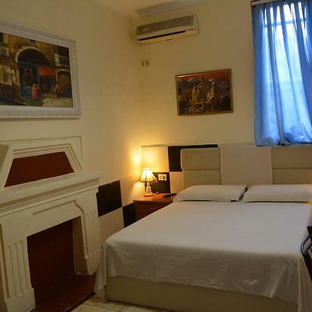 Hotel Republika Tiranë Ngoại thất bức ảnh