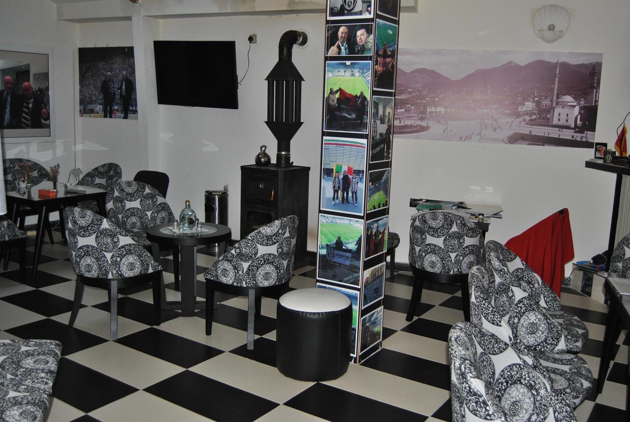 Hotel Republika Tiranë Ngoại thất bức ảnh