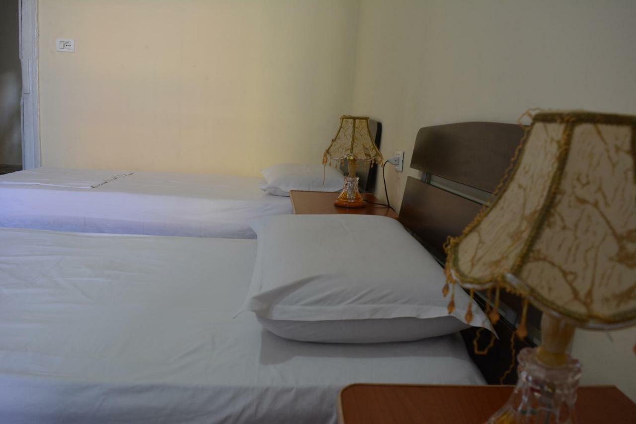 Hotel Republika Tiranë Ngoại thất bức ảnh