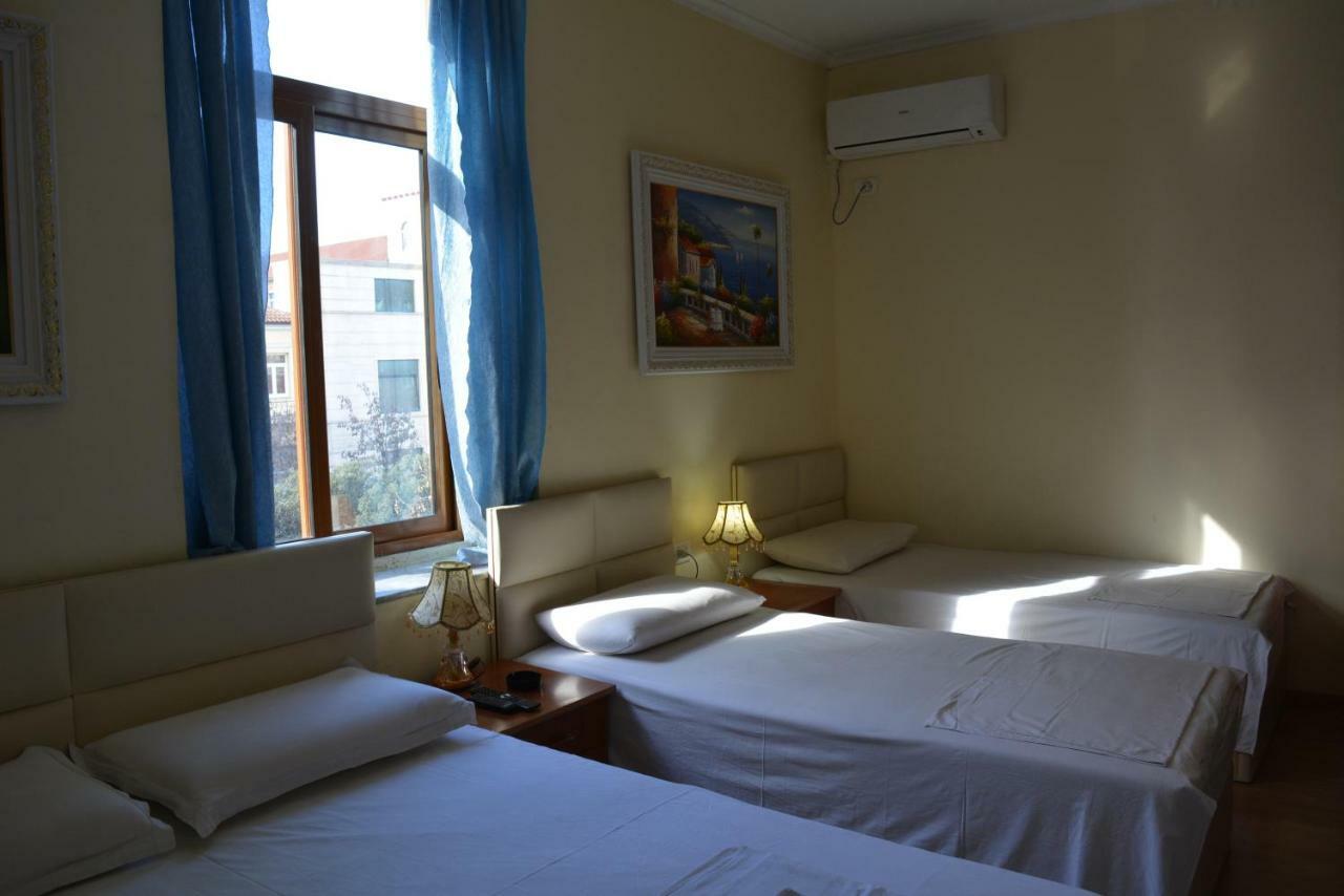 Hotel Republika Tiranë Ngoại thất bức ảnh